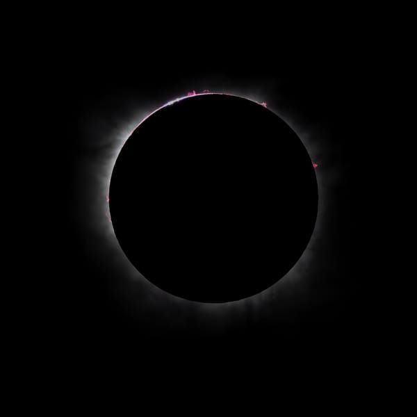 24 Solar Eclipse 29 Totality