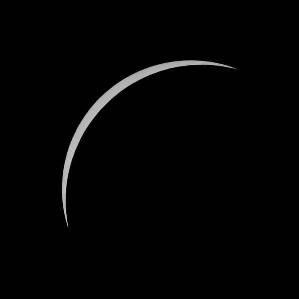 24 Solar Eclipse 15